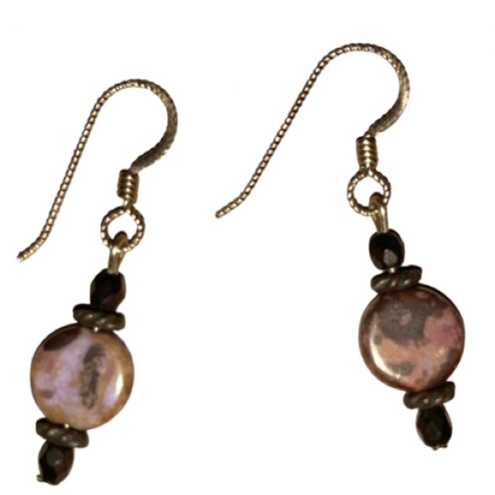 Fashionable gold and brown dangle earrings